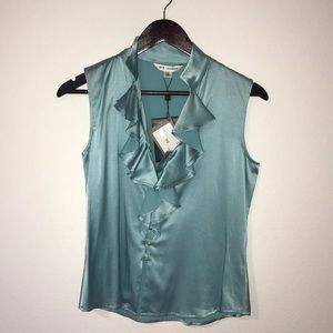 NWT St. John top! 95% silk! Size 2!!
